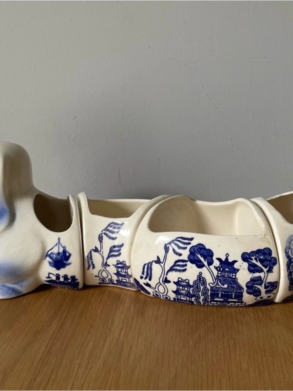 Vintage Blue Willow Dachshund 4-Piece Ceramic Planter Snack Set Japan - Picture 5 of 16